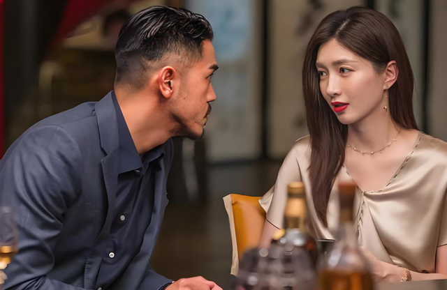 Chồng cũ đột nhiên trở về, anh đi chiếc ô tô hơn chục tỷ, ví căng phồng và đề nghị một việc khiến tôi nao lòng- Ảnh 1. Chồng cũ đột nhiên trở về, anh đi chiếc ô tô hơn chục tỷ, ví căng phồng và đề nghị một việc khiến tôi nao lòng- Ảnh 1.