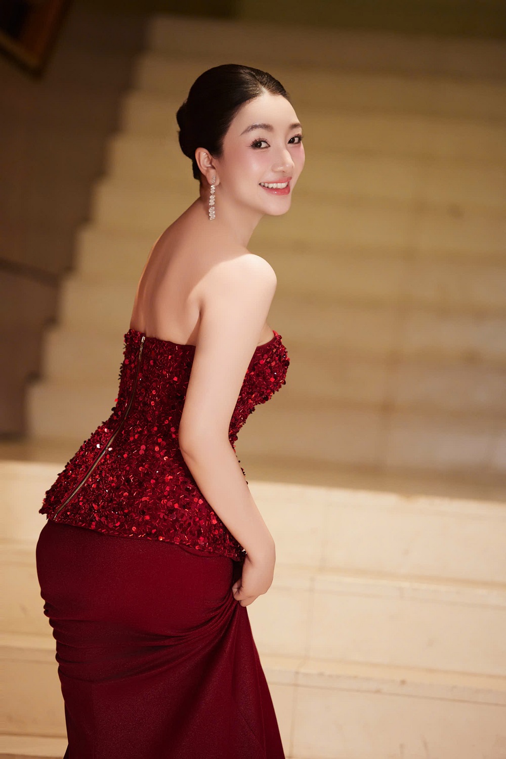 Nữ nghệ sĩ xinh đẹp : “Tôi có chút đắn đo khi hợp tác với Phạm Anh Khoa” - Ảnh 3.