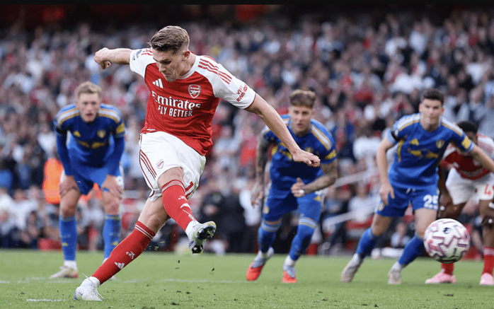 Gyokeres khai hỏa bằng cú đúp, Arsenal phát sốt vì trụ cột chấn thương- Ảnh 6. Gyokeres khai hỏa bằng cú đúp, Arsenal phát sốt vì trụ cột chấn thương- Ảnh 6.