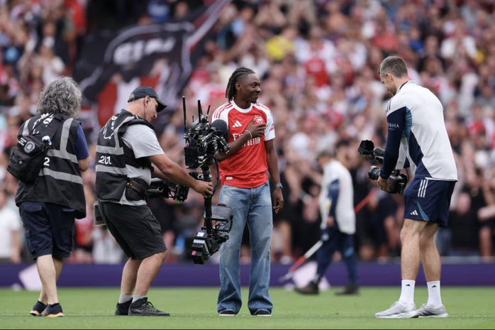 Gyokeres khai hỏa bằng cú đúp, Arsenal phát sốt vì trụ cột chấn thương- Ảnh 1. Gyokeres khai hỏa bằng cú đúp, Arsenal phát sốt vì trụ cột chấn thương- Ảnh 1.