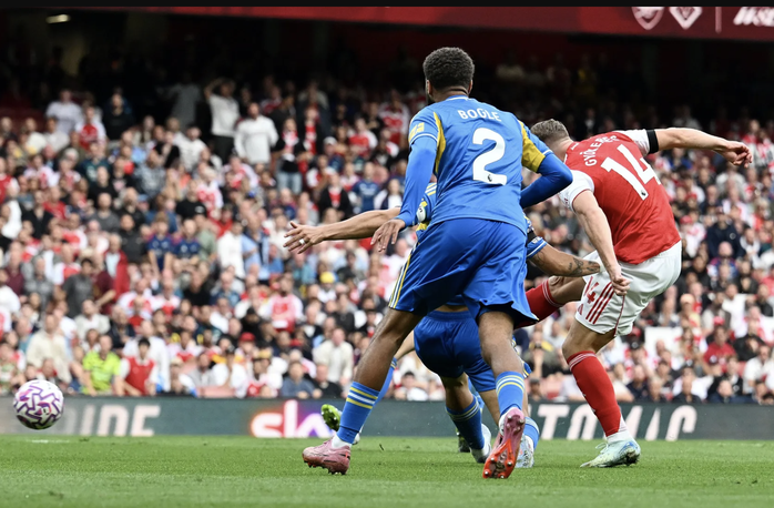 Gyokeres khai hỏa bằng cú đúp, Arsenal phát sốt vì trụ cột chấn thương- Ảnh 4. Gyokeres khai hỏa bằng cú đúp, Arsenal phát sốt vì trụ cột chấn thương- Ảnh 4.