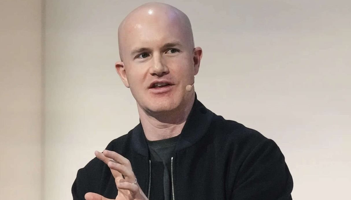 Một công ty vừa ra tuyên bố sẽ sa thải bất kỳ nhân viên nào không chịu dùng AI, chỉ cho 1 tuần để thích ứng - Ảnh 1.