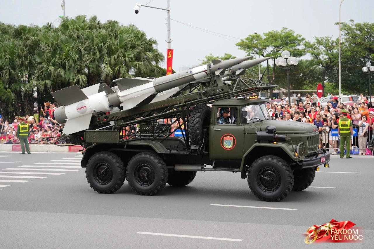 Tổng hợp luyện diễu binh, diễu h&agrave;nh lần 2: Tuyệt đối m&atilde;n nh&atilde;n!- Ảnh 108.