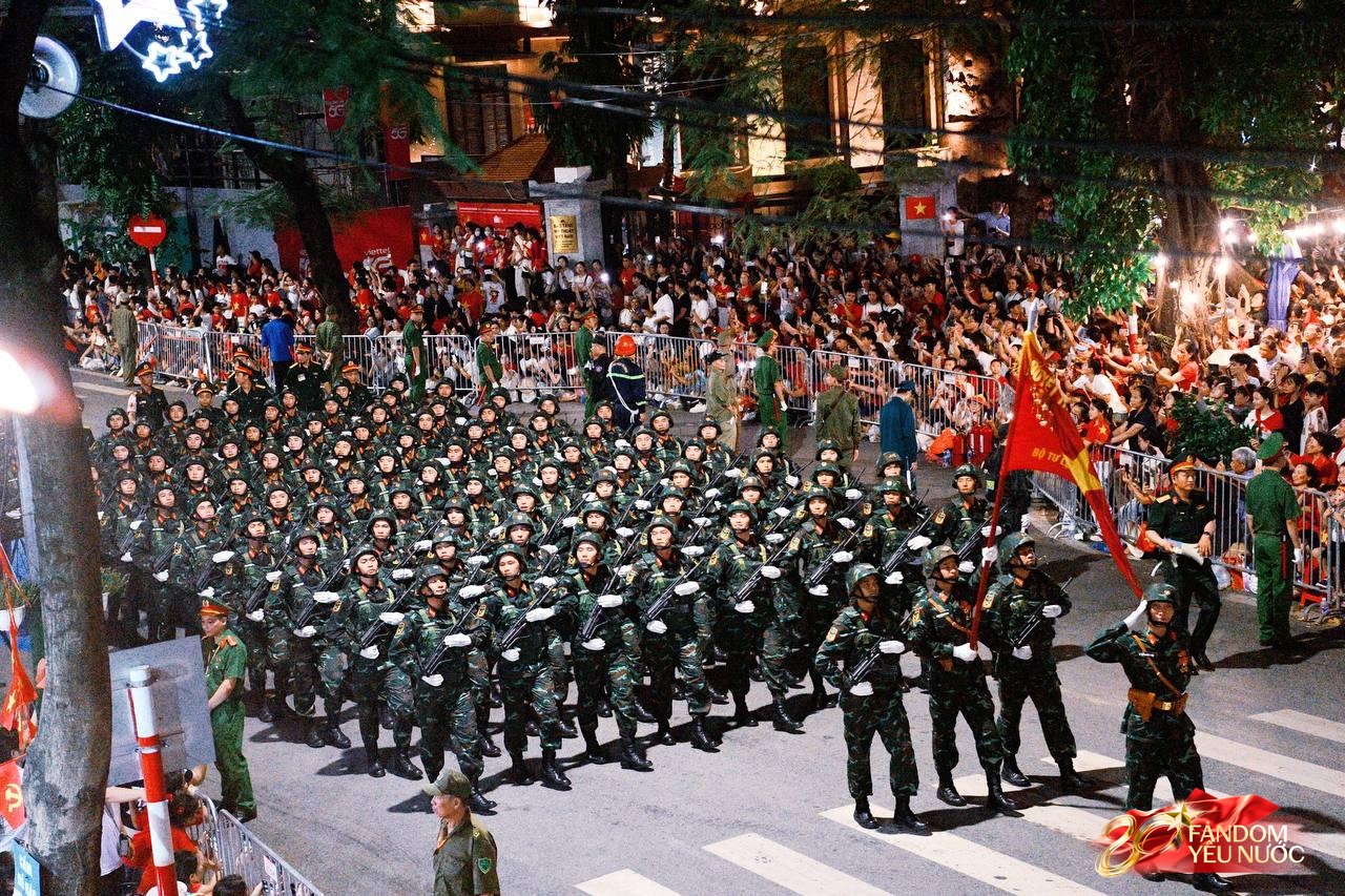 Tổng hợp luyện diễu binh, diễu h&agrave;nh lần 2: Tuyệt đối m&atilde;n nh&atilde;n!- Ảnh 31.