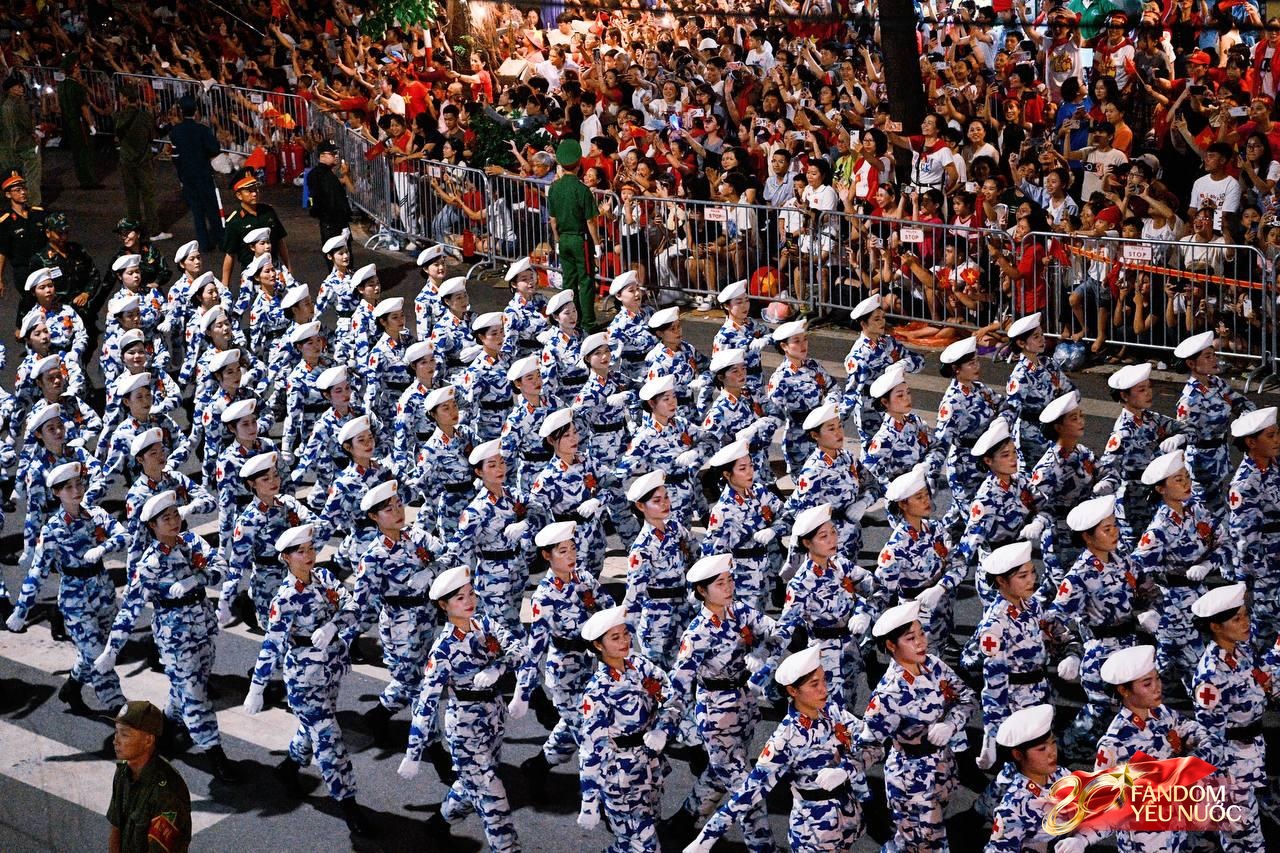 Tổng hợp luyện diễu binh, diễu h&agrave;nh lần 2: Tuyệt đối m&atilde;n nh&atilde;n!- Ảnh 32.