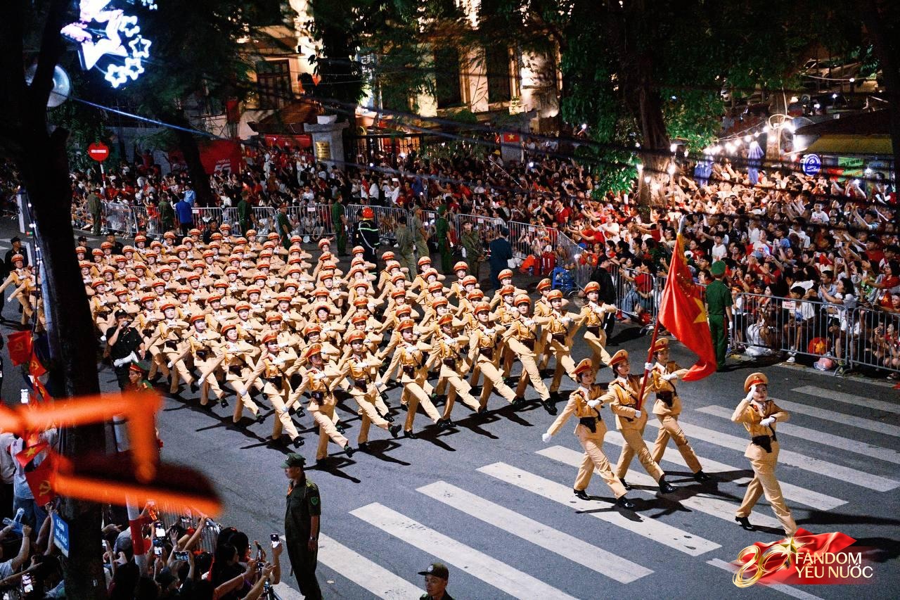 Tổng hợp luyện diễu binh, diễu h&agrave;nh lần 2: Tuyệt đối m&atilde;n nh&atilde;n!- Ảnh 14.