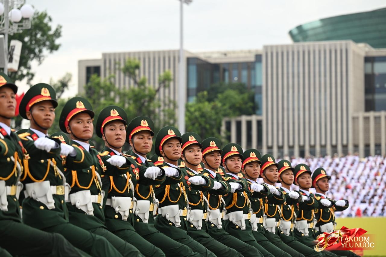Tổng hợp luyện diễu binh, diễu h&agrave;nh lần 2: Tuyệt đối m&atilde;n nh&atilde;n!- Ảnh 97.