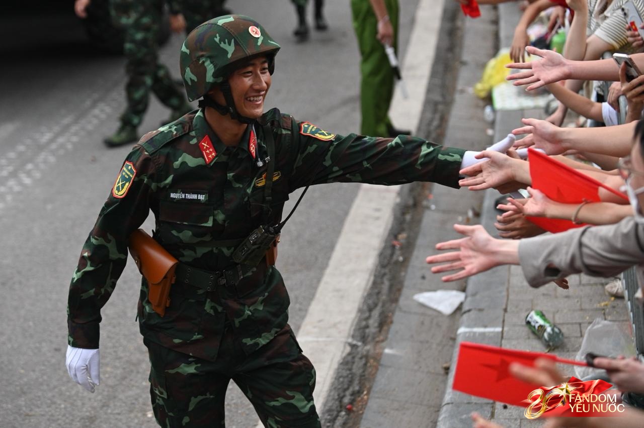 Tổng hợp luyện diễu binh, diễu h&agrave;nh lần 2: Tuyệt đối m&atilde;n nh&atilde;n!- Ảnh 87.