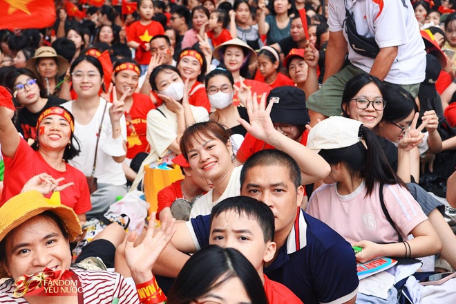 Hà Nội lúc này, đông kỷ lục!- Ảnh 14.