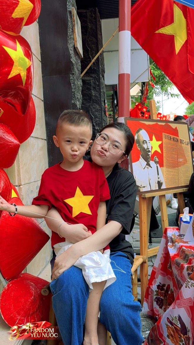 Quý tử nhà Duy Mạnh hot nhất phố Nguyễn Thái Học, được người dân đi xem tổng hợp luyện A80 thi nhau xin chụp ảnh- Ảnh 5.