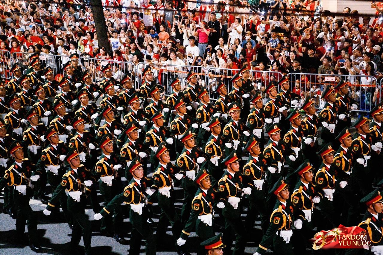 Tổng hợp luyện diễu binh, diễu h&agrave;nh lần 2: Tuyệt đối m&atilde;n nh&atilde;n!- Ảnh 26.