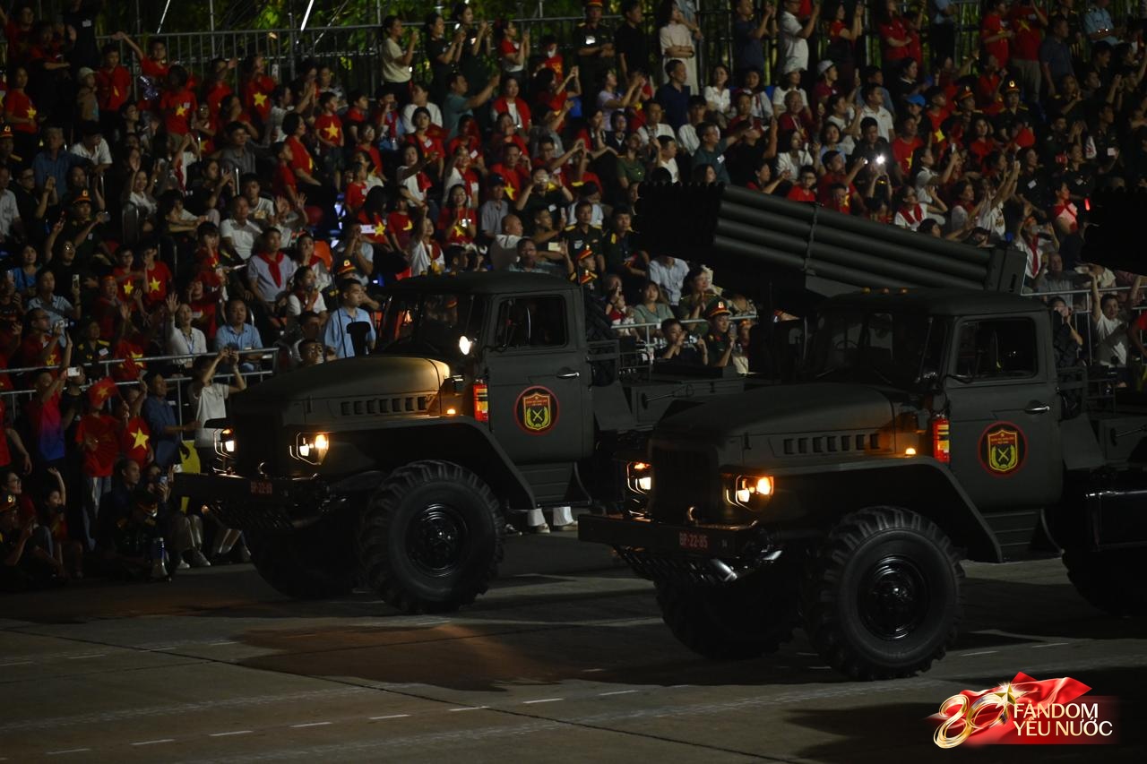 Tổng hợp luyện diễu binh, diễu h&agrave;nh lần 2: Tuyệt đối m&atilde;n nh&atilde;n!- Ảnh 43.
