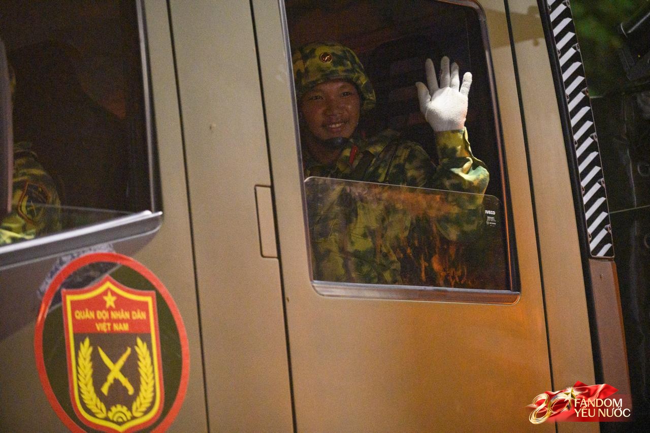 Tổng hợp luyện diễu binh, diễu h&agrave;nh lần 2: Tuyệt đối m&atilde;n nh&atilde;n!- Ảnh 4.