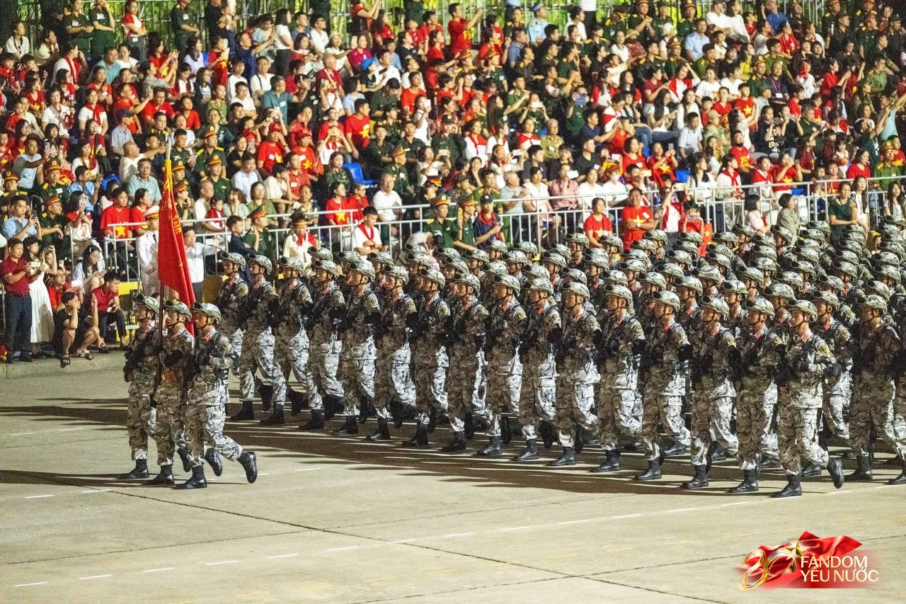 Tổng hợp luyện diễu binh, diễu h&agrave;nh lần 2: Tuyệt đối m&atilde;n nh&atilde;n!- Ảnh 49.