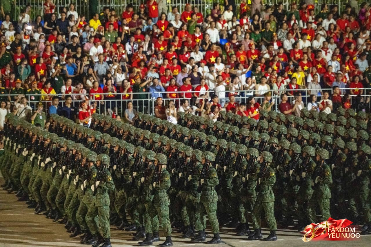 Tổng hợp luyện diễu binh, diễu h&agrave;nh lần 2: Tuyệt đối m&atilde;n nh&atilde;n!- Ảnh 48.