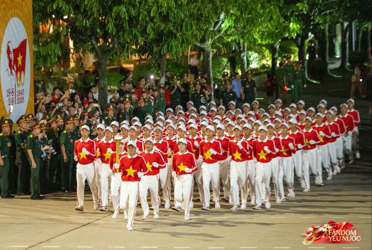 Tổng hợp luyện diễu binh, diễu h&agrave;nh lần 2: Tuyệt đối m&atilde;n nh&atilde;n!- Ảnh 47.