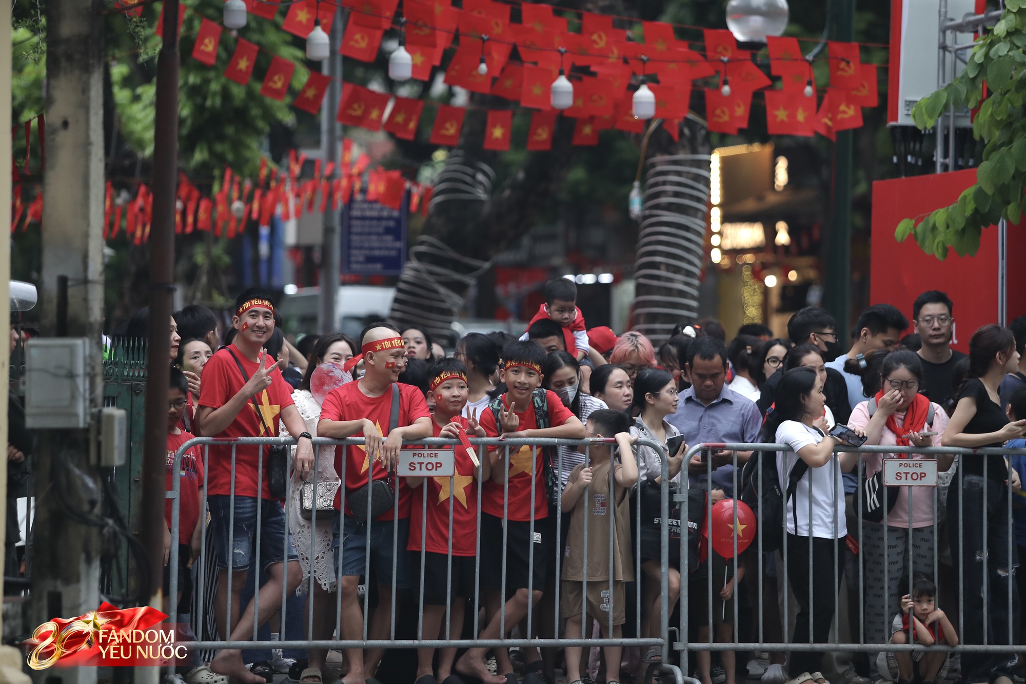 Hà Nội lúc này, đông kỷ lục!- Ảnh 17.