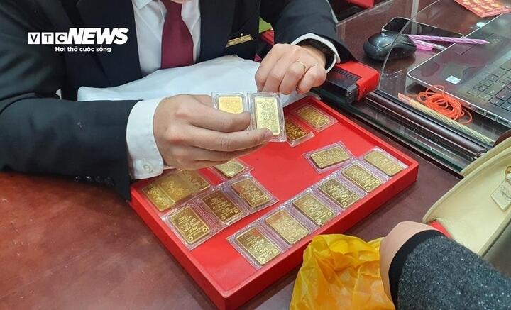 Giá vàng trong nước sẽ chinh phục đỉnh nào thời gian tới? - Ảnh 1. Giá vàng trong nước sẽ chinh phục đỉnh nào thời gian tới? - Ảnh 1.