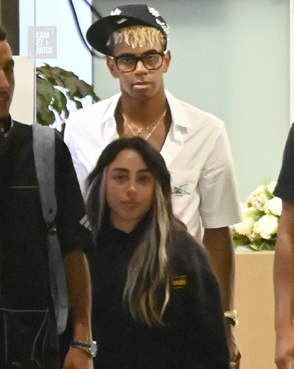 Paparazzi tóm gọn thần đồng Lamine Yamal hẹn hò rapper hơn 6 tuổi- Ảnh 2. Paparazzi tóm gọn thần đồng Lamine Yamal hẹn hò rapper hơn 6 tuổi- Ảnh 2.