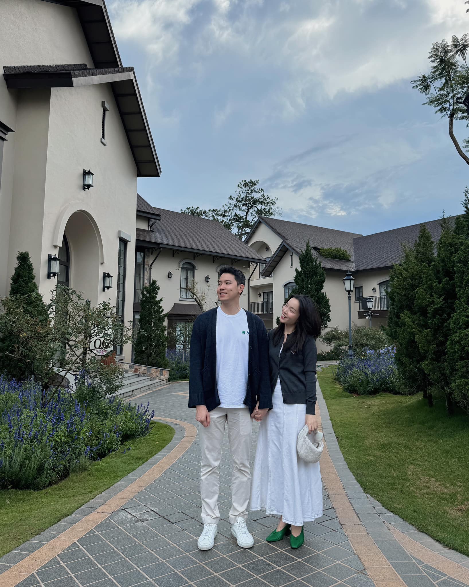 Gi&aacute;m đốc khai th&aacute;c bay của Vietravel Airlines l&agrave;m r&otilde; lộ tr&igrave;nh từ sinh vi&ecirc;n Ngoại thương l&ecirc;n "cơ trưởng trẻ nhất Việt Nam" - Ảnh 9.