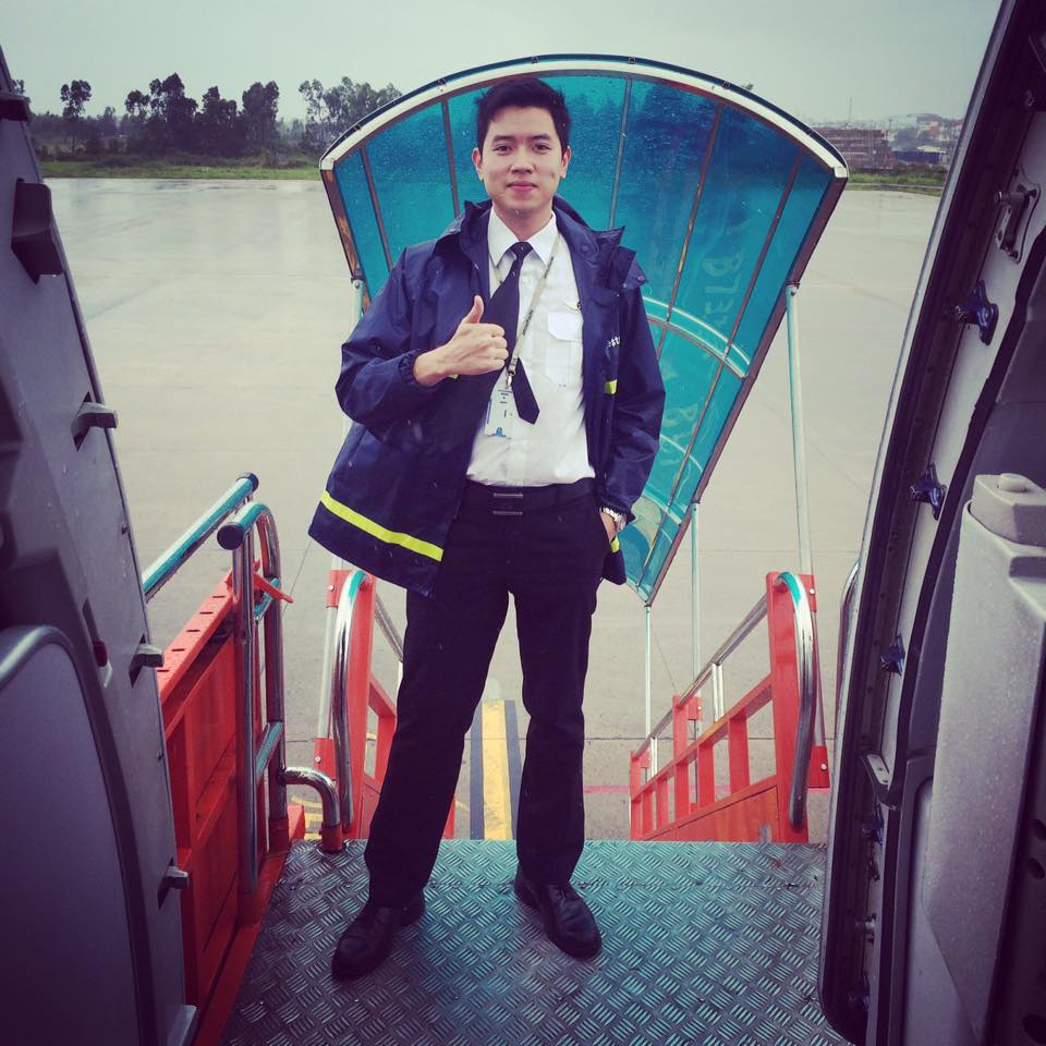 Gi&aacute;m đốc khai th&aacute;c bay của Vietravel Airlines l&agrave;m r&otilde; lộ tr&igrave;nh từ sinh vi&ecirc;n Ngoại thương l&ecirc;n "cơ trưởng trẻ nhất Việt Nam" - Ảnh 4.