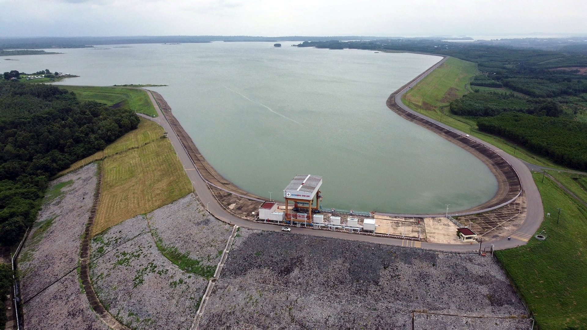 Công trình 40 năm tuổi do Liên Xô giúp Việt Nam xây dựng vừa nhận &quot;cú hích&quot; lớn