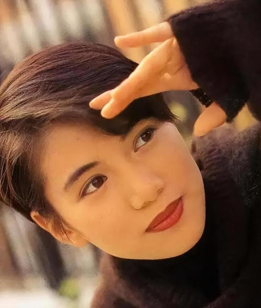 “Cái mỏ hỗn nhất showbiz” thừa nhận quá khứ “bé ba”, bị cấm sóng vì đắc tội “ông lớn”- Ảnh 3. “Cái mỏ hỗn nhất showbiz” thừa nhận quá khứ “bé ba”, bị cấm sóng vì đắc tội “ông lớn”- Ảnh 3.