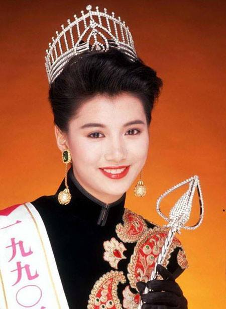 “Cái mỏ hỗn nhất showbiz” thừa nhận quá khứ “bé ba”, bị cấm sóng vì đắc tội “ông lớn”- Ảnh 1. “Cái mỏ hỗn nhất showbiz” thừa nhận quá khứ “bé ba”, bị cấm sóng vì đắc tội “ông lớn”- Ảnh 1.