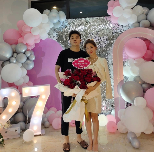 Em trai Hòa Minzy hứng bão chỉ trích vì lên mạng Em trai Hòa Minzy hứng bão chỉ trích vì lên mạng