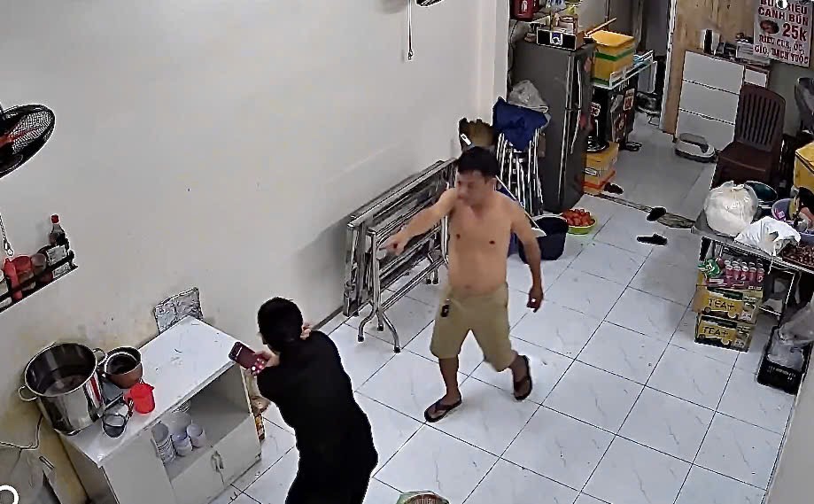 Điều tra vụ c&ocirc; g&aacute;i bị chủ nh&agrave; h&agrave;nh hung ở TP HCM g&acirc;y x&ocirc;n xao dư luận - Ảnh 1.