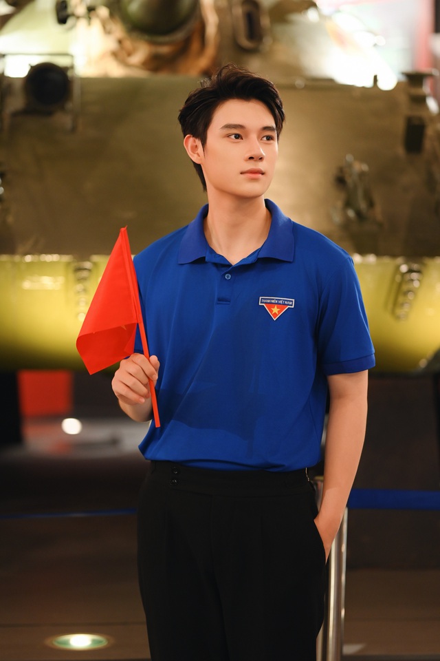Nam vương Đại học Phương Đông gây ấn tượng với vẻ ngoài điển trai- Ảnh 5. Nam vương Đại học Phương Đông gây ấn tượng với vẻ ngoài điển trai- Ảnh 5.