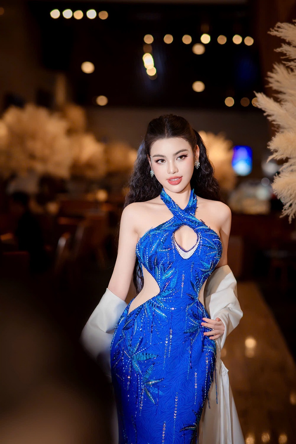 Hoa hậu Nguyễn Phương Anh diện đồ lộng lẫy, nổi bật tại sự kiện- Ảnh 9. Hoa hậu Nguyễn Phương Anh diện đồ lộng lẫy, nổi bật tại sự kiện- Ảnh 9.