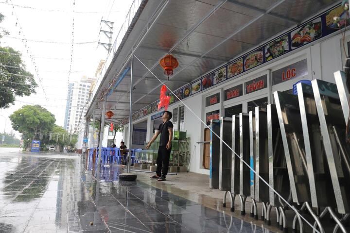 Quân đội huy động gần 120 . 000 Người ứng phó bão Kajiki tại miền Trung - Ảnh 1. Quân đội huy động gần 120 . 000 Người ứng phó bão Kajiki tại miền Trung - Ảnh 1.