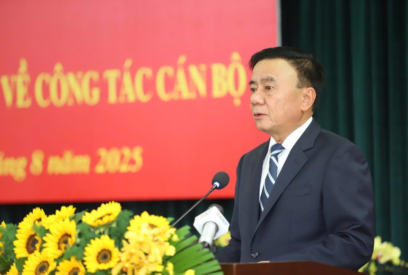 Ông Trần Lưu Quang được bổ nhiệm làm Bí thư thành ủy TPHCM nhiệm kỳ 2020 - 2025 - Ảnh 2. Ông Trần Lưu Quang được bổ nhiệm làm Bí thư thành ủy TPHCM nhiệm kỳ 2020 - 2025 - Ảnh 2.