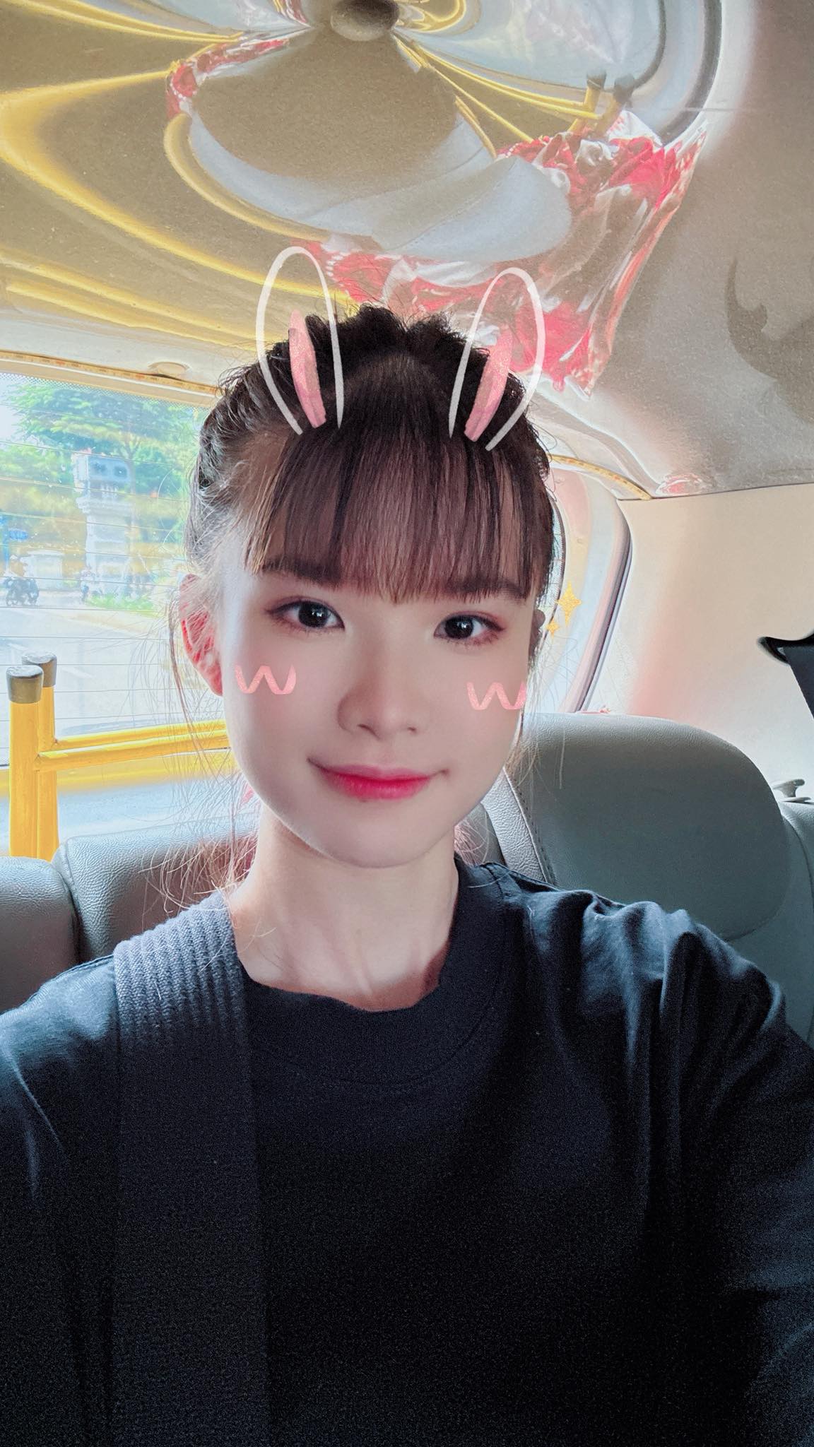Khởi My đính chính- Ảnh 2. Khởi My đính chính- Ảnh 2.
