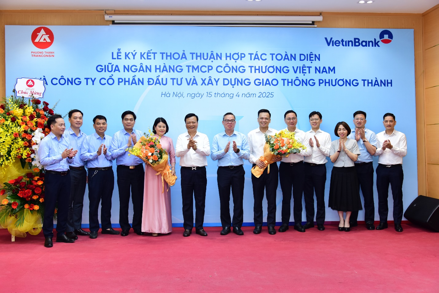 VietinBank - Vươn mình cùng đất nước - Ảnh 1. VietinBank - Vươn mình cùng đất nước - Ảnh 1.