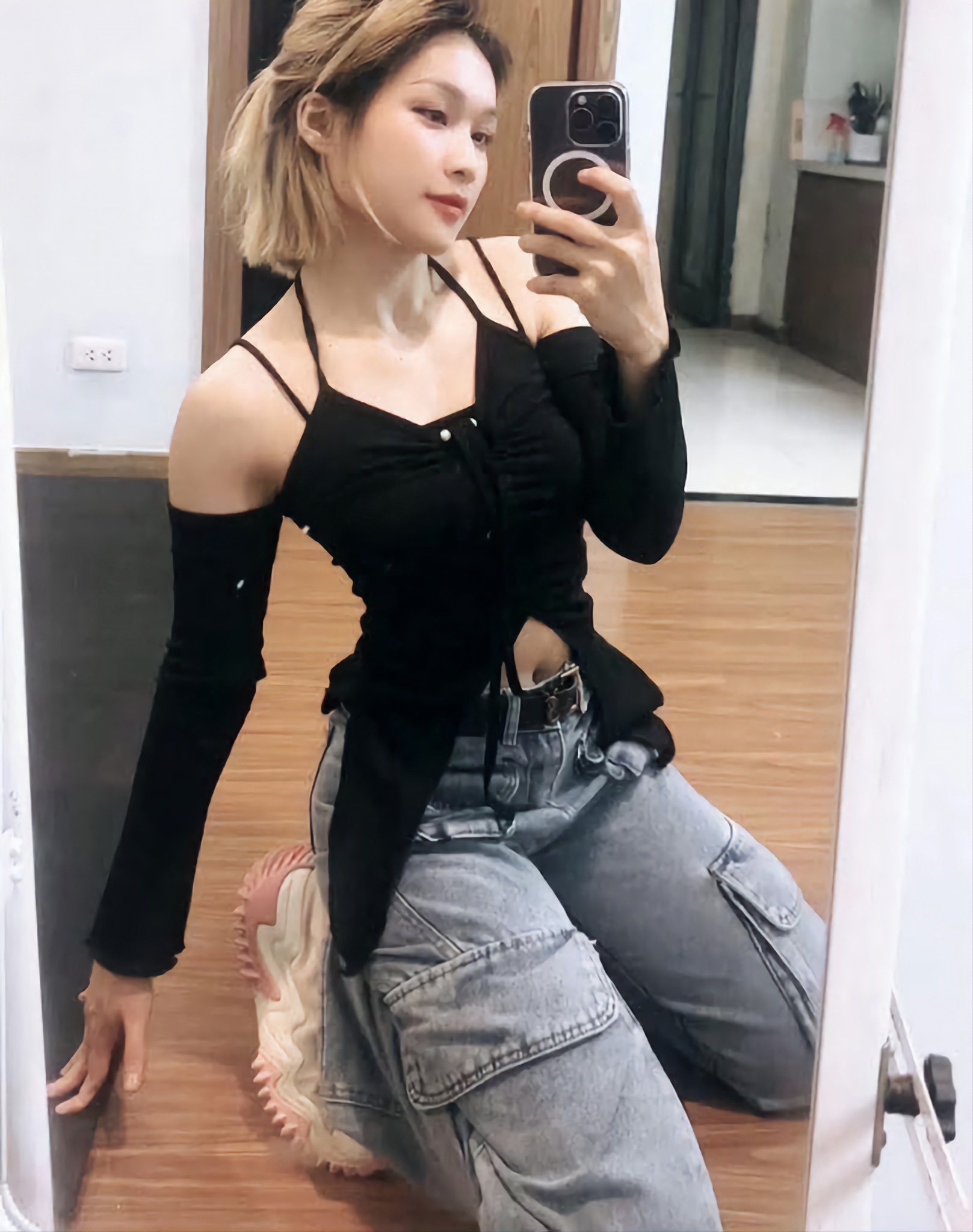 Cô gái võ thuật hạ gục thanh niên xăm trổ trong hầm để xe ở Hà Nội - Ảnh 10.