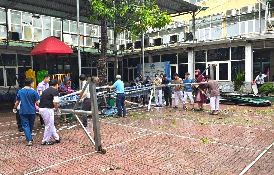 Nhiều Bệnh Viện Ở Nghệ An Tan Hoang Sau Bão 17 538617348 1189044059925761 1204712376008826747 N 1756255043051 17562550435111118471488