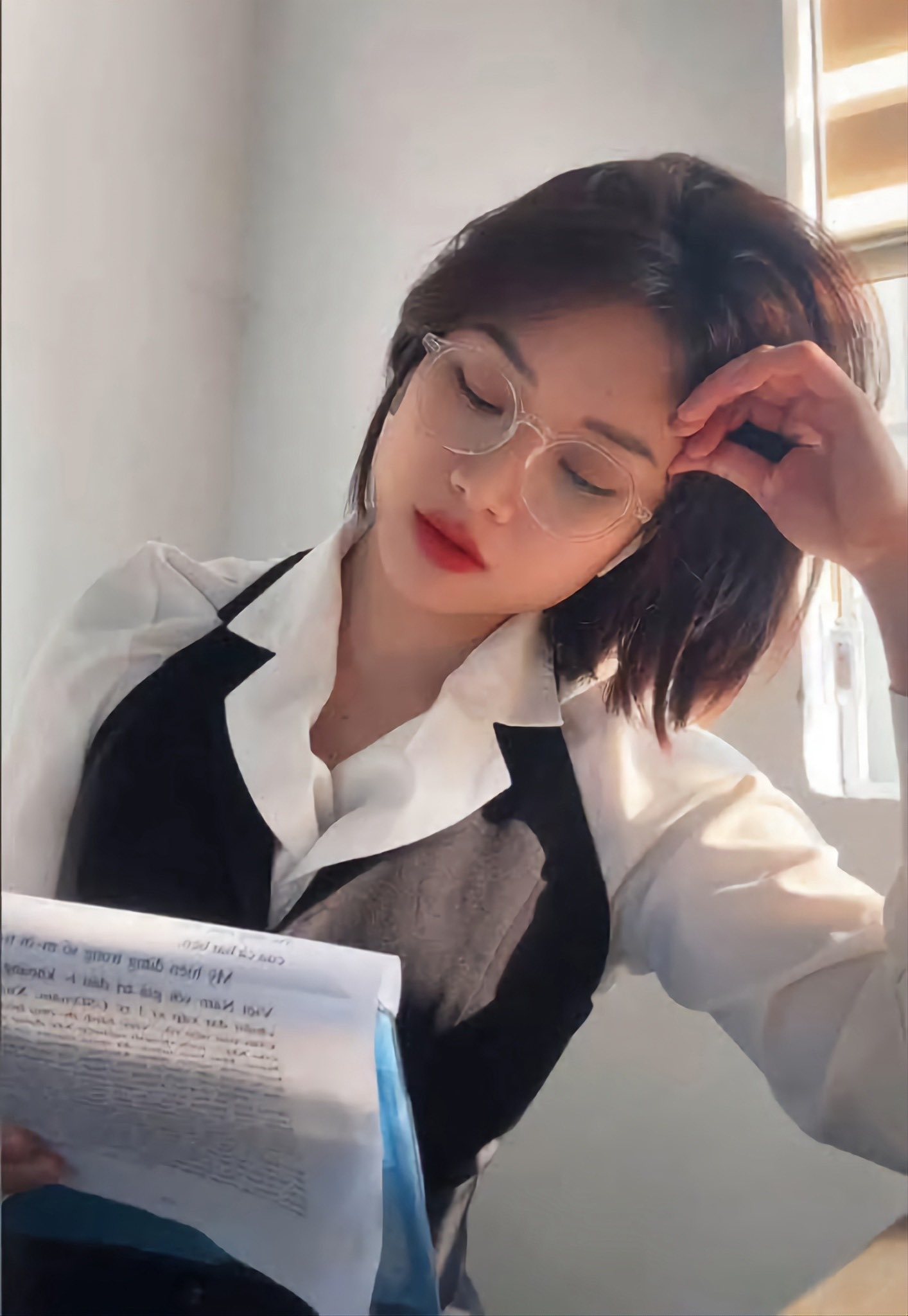 Cô gái võ thuật hạ gục thanh niên xăm trổ trong hầm để xe ở Hà Nội - Ảnh 11.