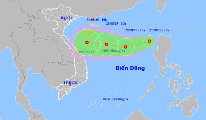 Áp thấp nhiệt đới trên Biển Đông gây mưa tại Hà Nội trong dịp Quốc khánh 2 / 9 - Ảnh 1. Áp thấp nhiệt đới trên Biển Đông gây mưa tại Hà Nội trong dịp Quốc khánh 2 / 9 - Ảnh 1.