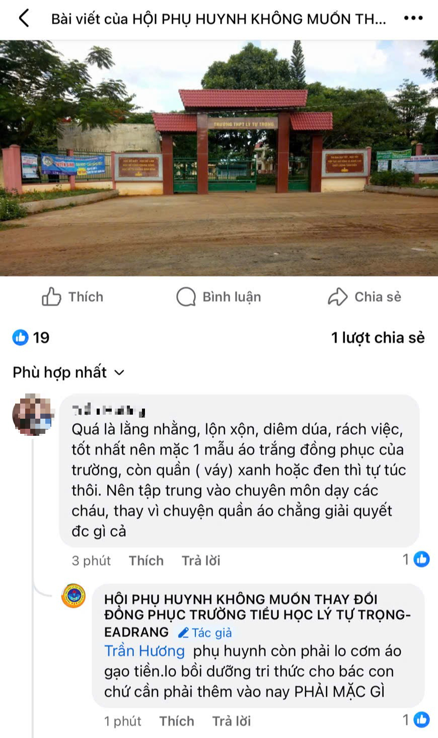 Phụ huynh phản ứng vì trường yêu cầu mặc đồng phục nhiều màu sắc trong tuần- Ảnh 2. Phụ huynh phản ứng vì trường yêu cầu mặc đồng phục nhiều màu sắc trong tuần- Ảnh 2.