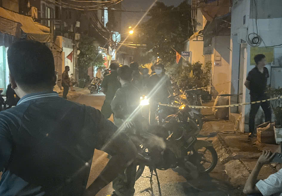 Nghi vấn nam thanh niên tử vong TP HCM do lỗ thông hơi phòng trọ bị bịt kín - Ảnh 1. Nghi vấn nam thanh niên tử vong TP HCM do lỗ thông hơi phòng trọ bị bịt kín - Ảnh 1.