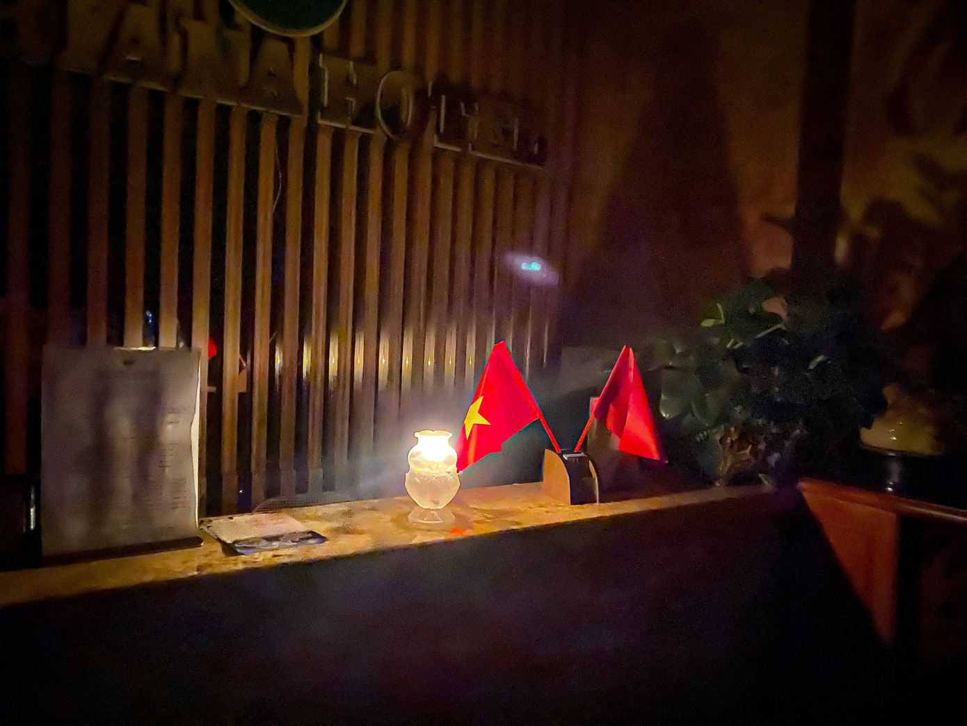 Hà Nội: Hàng trăm hộ dân ' làng ' biệt thự triệu đô gặp khó khăn vì mất điện , nước - Ảnh 4.