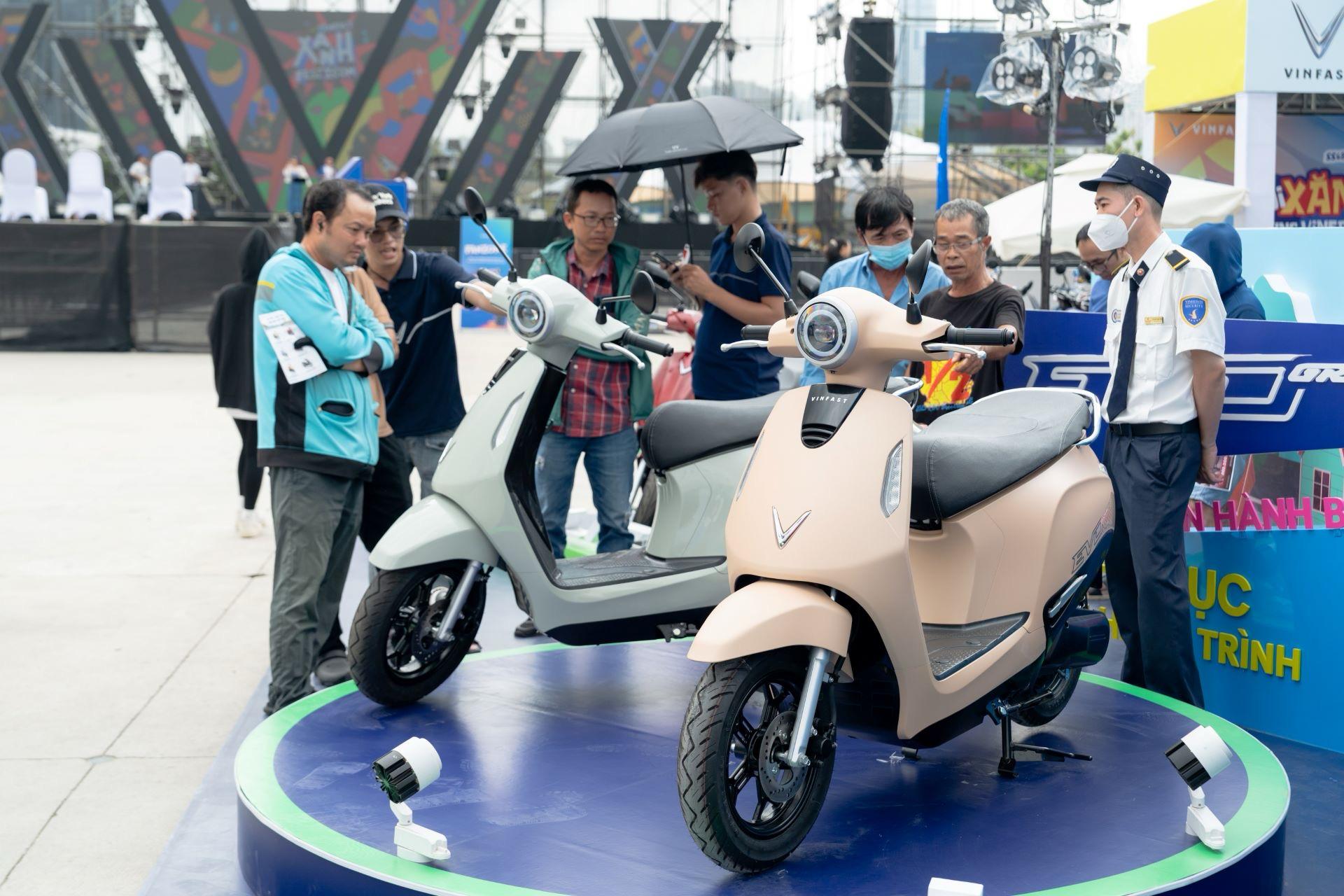 Lý do VinFast Evo Grand được đặt cọc ồ ạt: Thiết kế đẹp, chạy xa 262 km, chi phí siêu rẻ - Ảnh 1. Lý do VinFast Evo Grand được đặt cọc ồ ạt: Thiết kế đẹp, chạy xa 262 km, chi phí siêu rẻ - Ảnh 1.