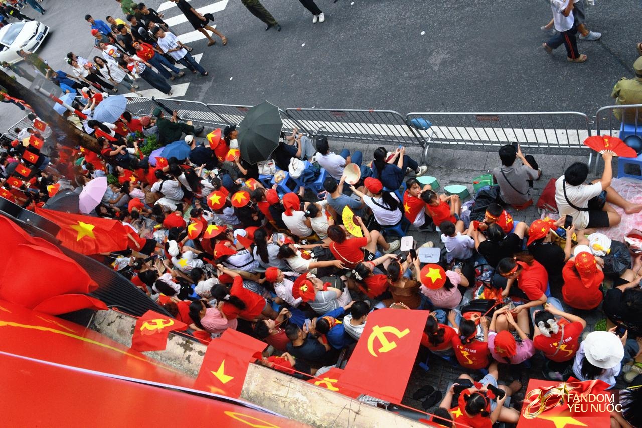 Các khối diễu binh đi qua từng tuyến đường trong tiếng hò reo của người dân: Tự hào quá Tổ quốc ơi!- Ảnh 67.