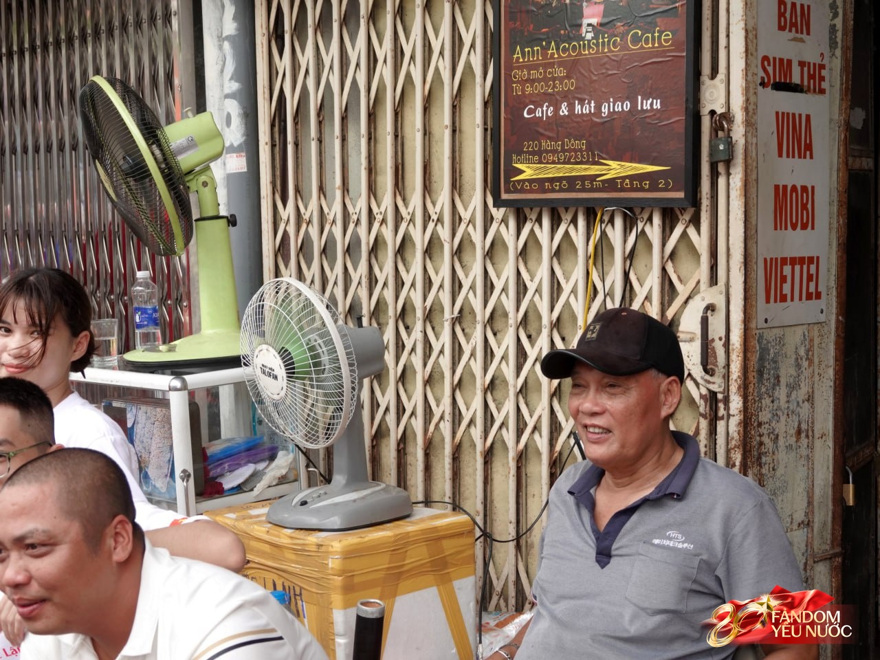 Các khối diễu binh đi qua từng tuyến đường trong tiếng hò reo của người dân: Tự hào quá Tổ quốc ơi!- Ảnh 104.