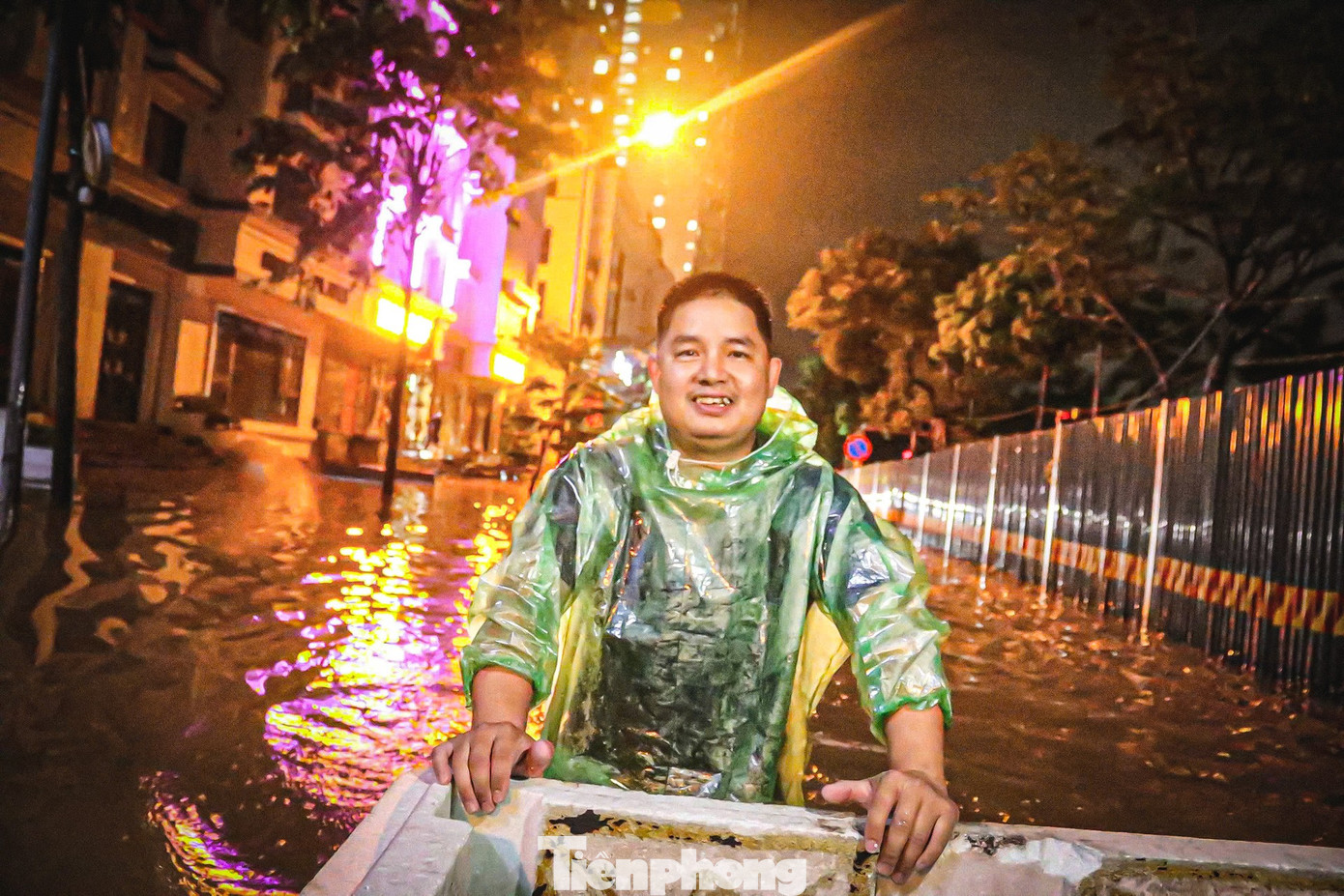 Hà Nội: Hàng trăm hộ dân ' làng ' biệt thự triệu đô gặp khó khăn vì mất điện , nước - Ảnh 15.