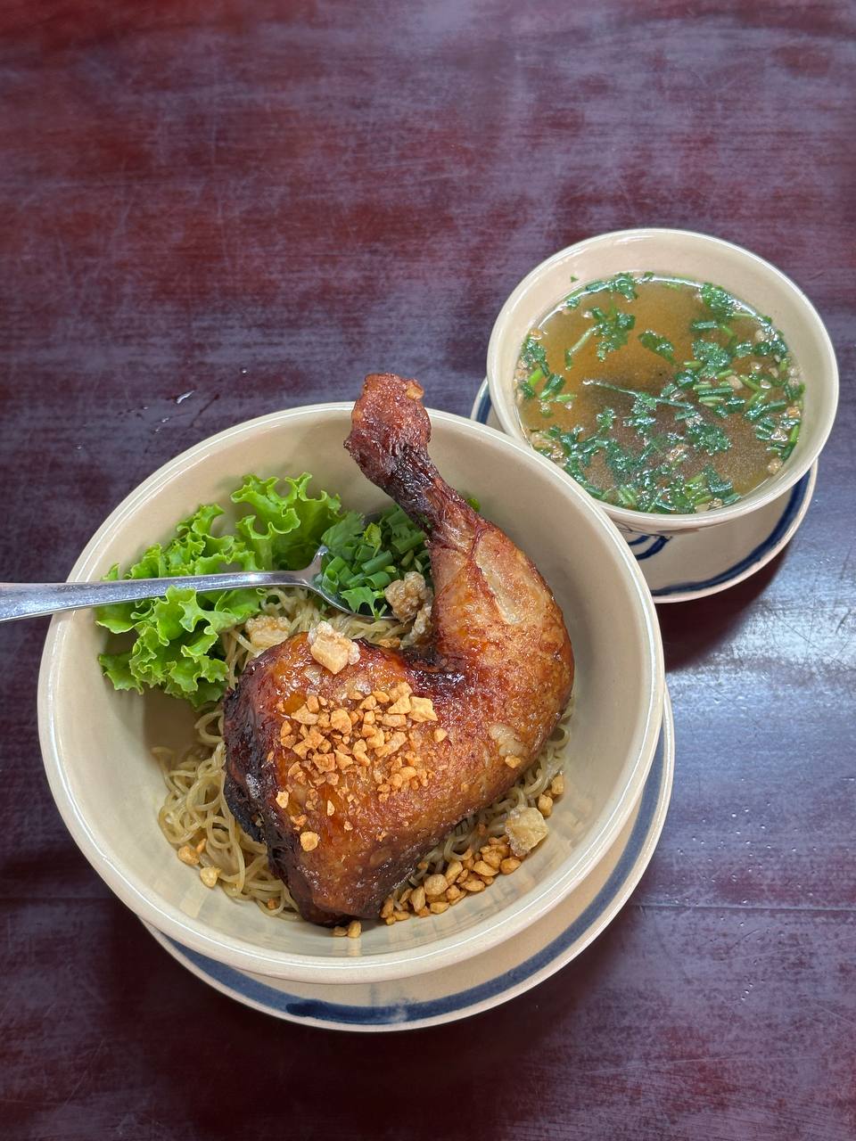 Tiệm mì bán món gia truyền, dùng toàn máy móc điện nhưng hương vị lại đỉnh thế này!- Ảnh 9.