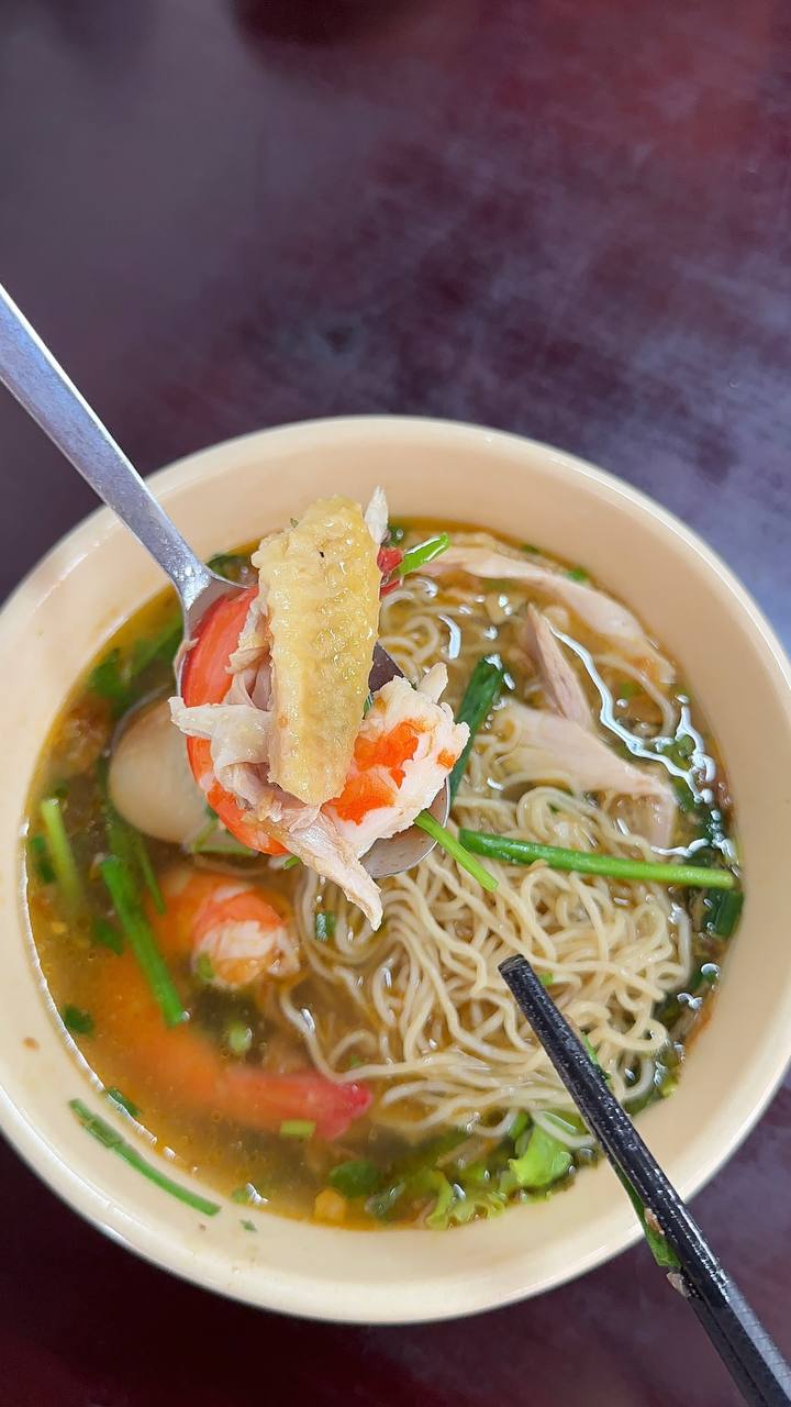 Tiệm mì bán món gia truyền, dùng toàn máy móc điện nhưng hương vị lại đỉnh thế này!- Ảnh 13.