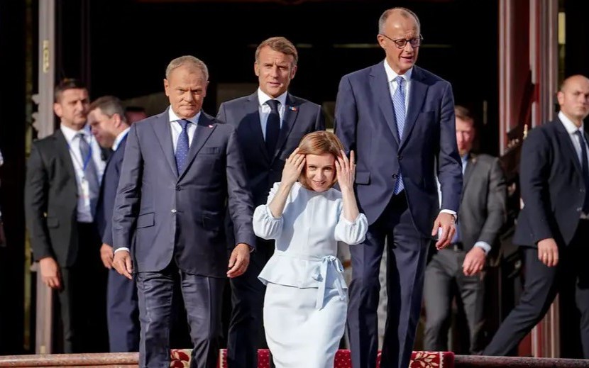 Thủ tướng Hungary Viktor Orban cảnh báo tương lai Liên minh châu Âu đang nguy hiểm - Ảnh 2.